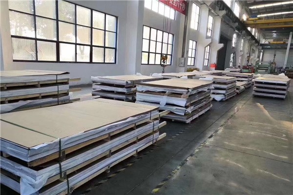 隨著工業(yè)發(fā)展對技術和質(zhì)量的要求越來越高，321不銹鋼板的應用范圍和市場需求將不斷擴大